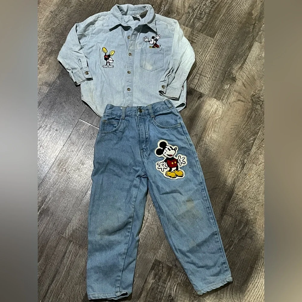 Vintage Disney Light Blue Mickey Mouse Button Down‎ Shirt